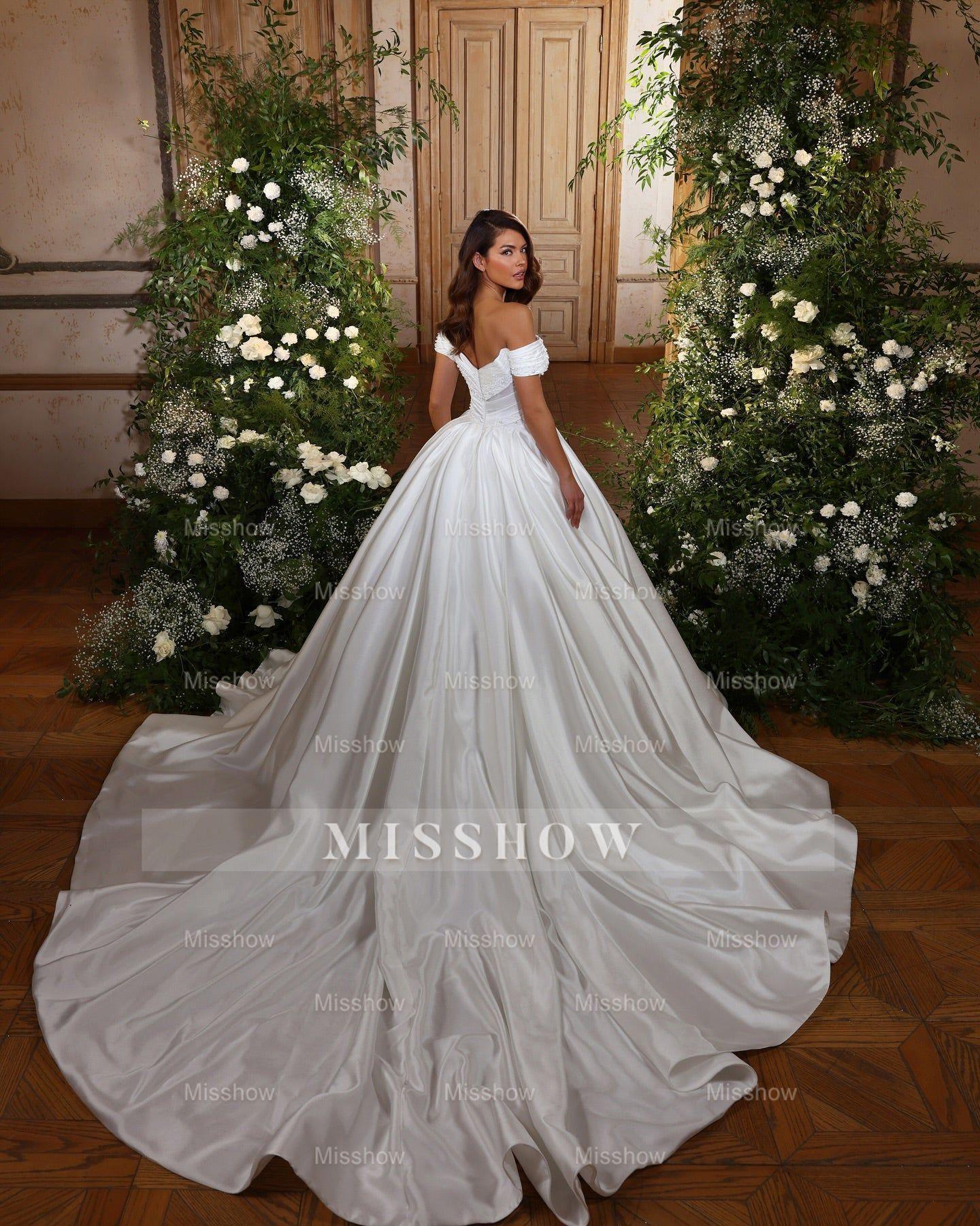 Elegant White Sweetheart Ball Gown Off-The-Shoulder Beaded Sleeveless Cathedral Train Ruffles Satin Wedding Dresses With Pearls