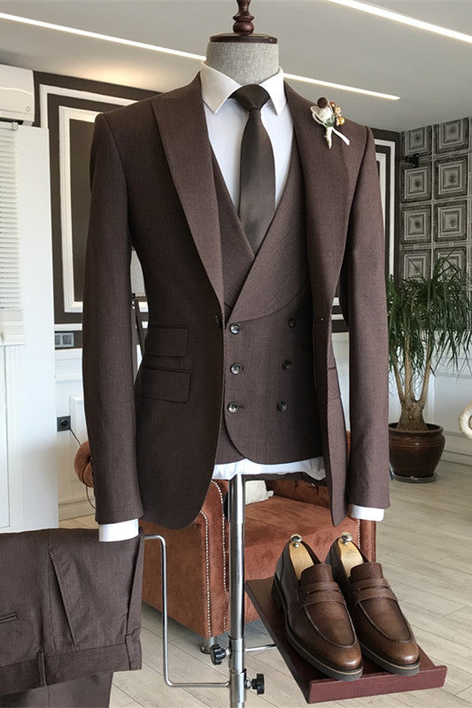 Glamorous Brown Peaked Lapel Three-Piece Business Suit