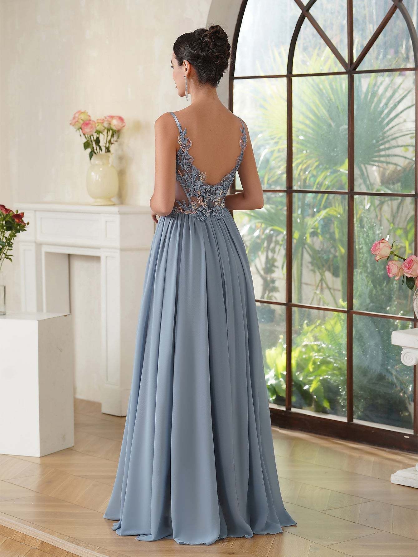 Fabulous A-line Spaghetti Straps Pleated Chiffon Floor Length Dress with Appliques