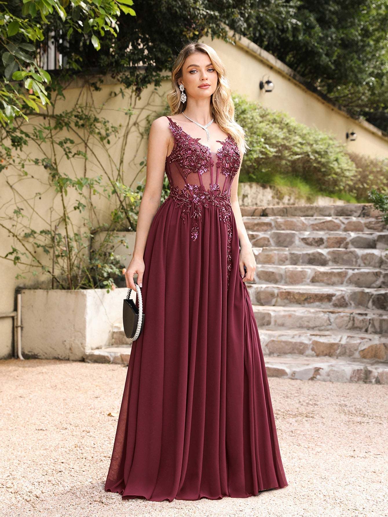 Fabulous A-line Spaghetti Straps Pleated Chiffon Floor Length Dress with Appliques