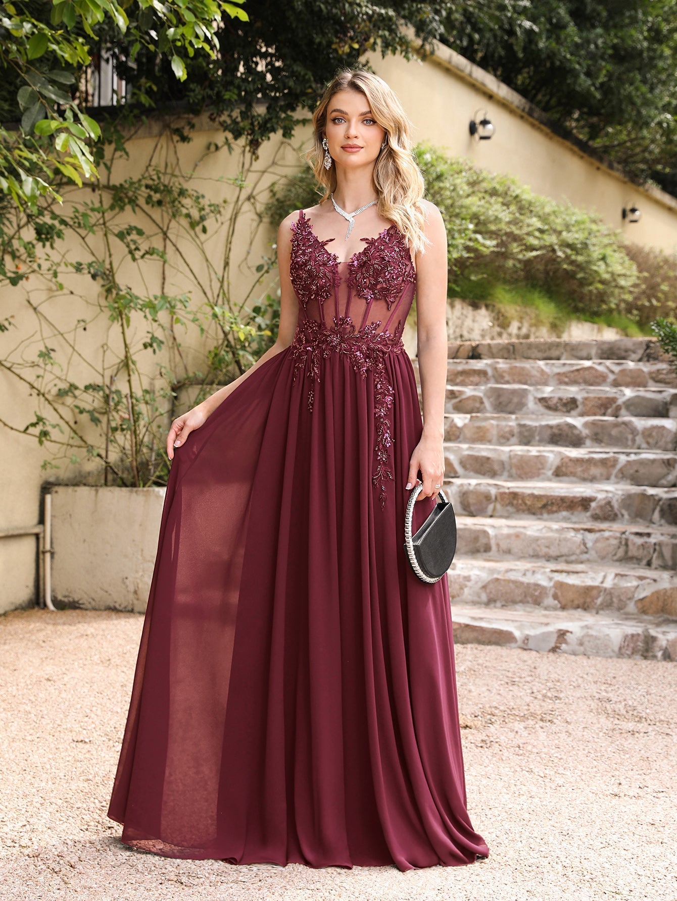 Fabulous A-line Spaghetti Straps Pleated Chiffon Floor Length Dress with Appliques