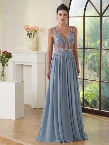 Fabulous A-line Spaghetti Straps Pleated Chiffon Floor Length Dress with Appliques