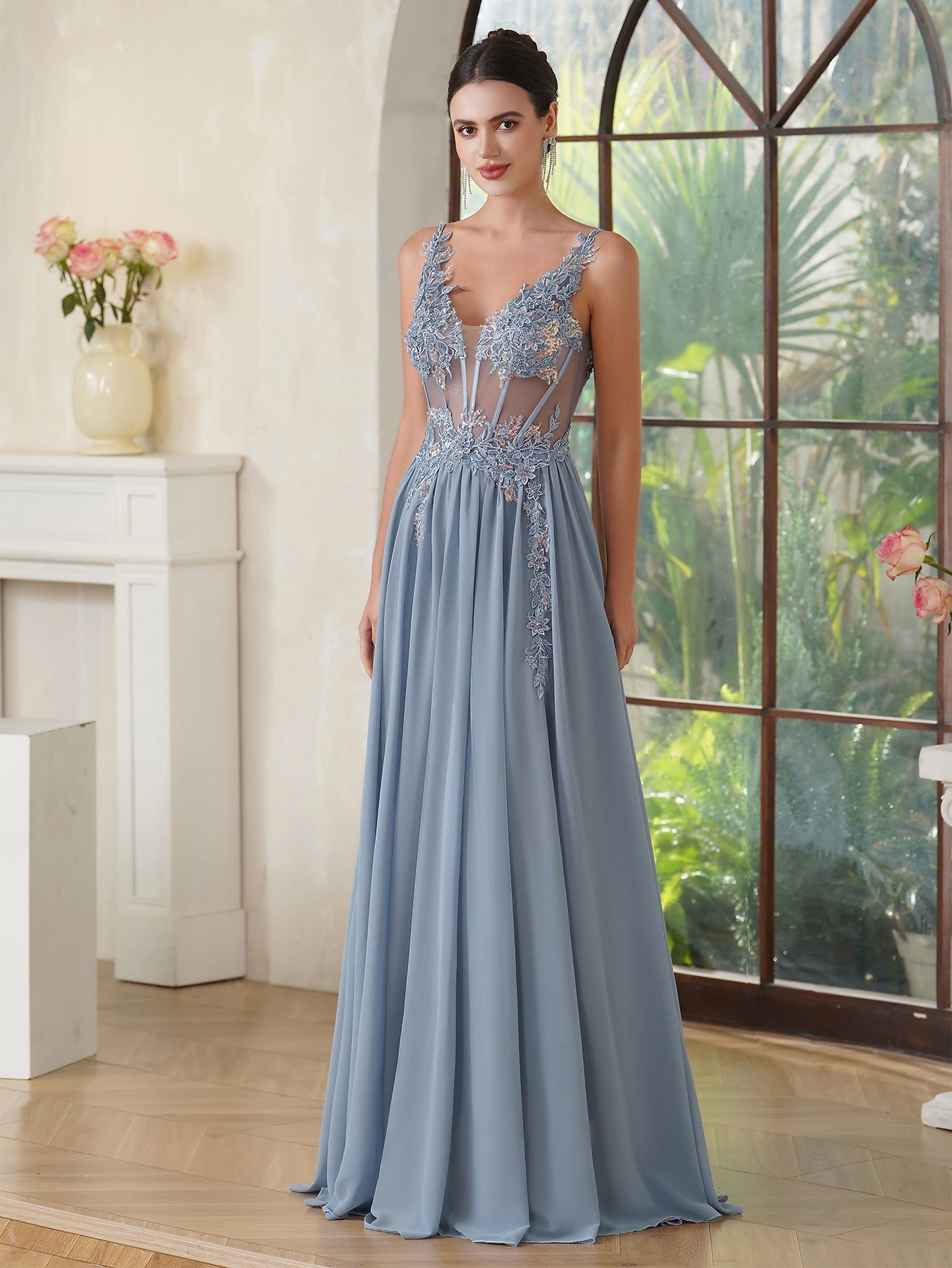 Fabulous A-line Spaghetti Straps Pleated Chiffon Floor Length Dress with Appliques