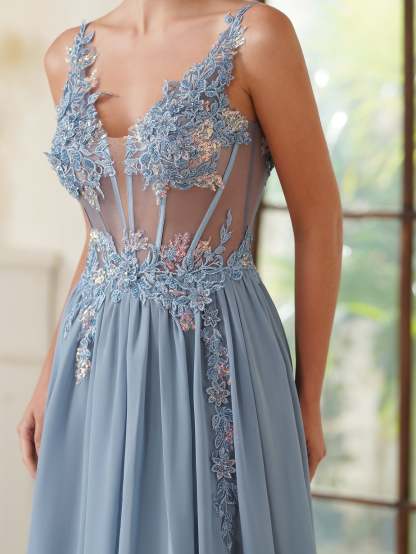 Fabulous A-line Spaghetti Straps Pleated Chiffon Floor Length Dress with Appliques