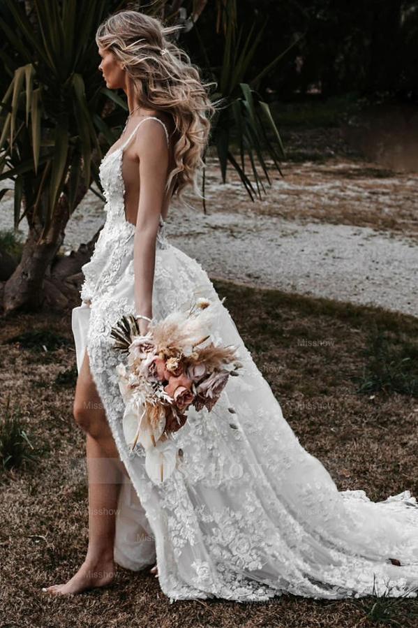 Fabulous White A-Line Spaghetti Strap V-neck Sleeveless Lace Sweep Train Tulle Wedding Dresses With High Slit