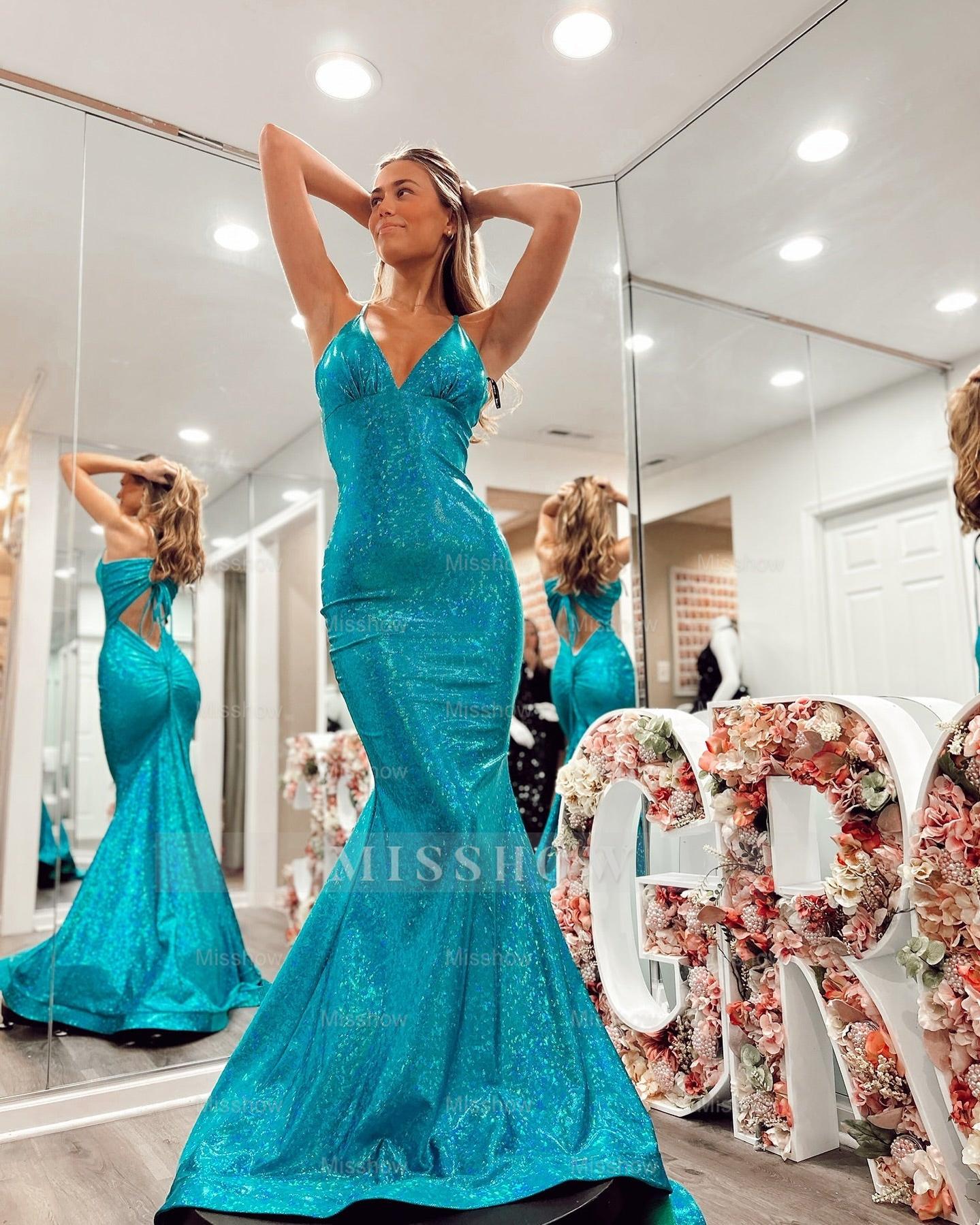 Fashionable Pool V-Neck Sleeveless Mermaid Prom Dress with Court Train