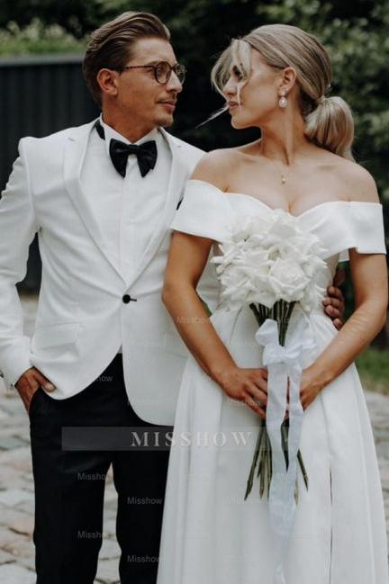 Fashionable White A-Line Off-the-shoulder Split Front Lace-up Long Wedding Dress Panel Train