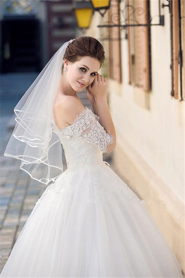 Floral Cute Tulle Lace Pencil Edge 0.8*0.9M Wedding Veils with Comb