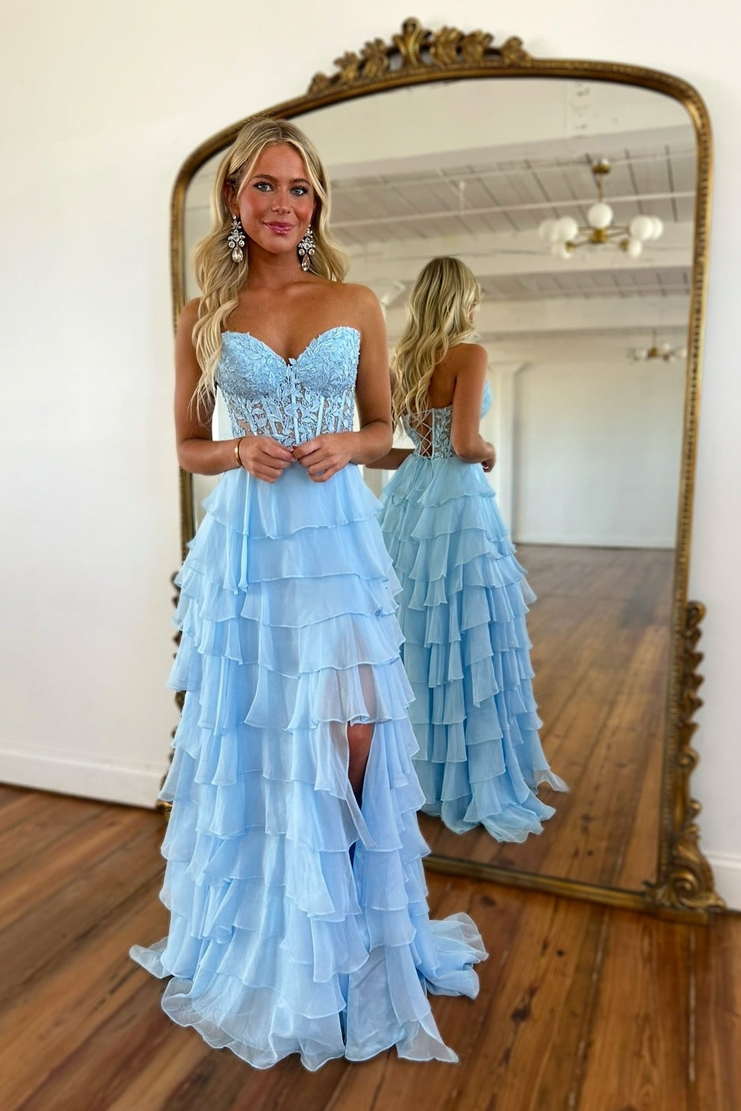 Flowing Blue A-Line Sweetheart Sleeveless Chiffon Prom Dress with Ruffles