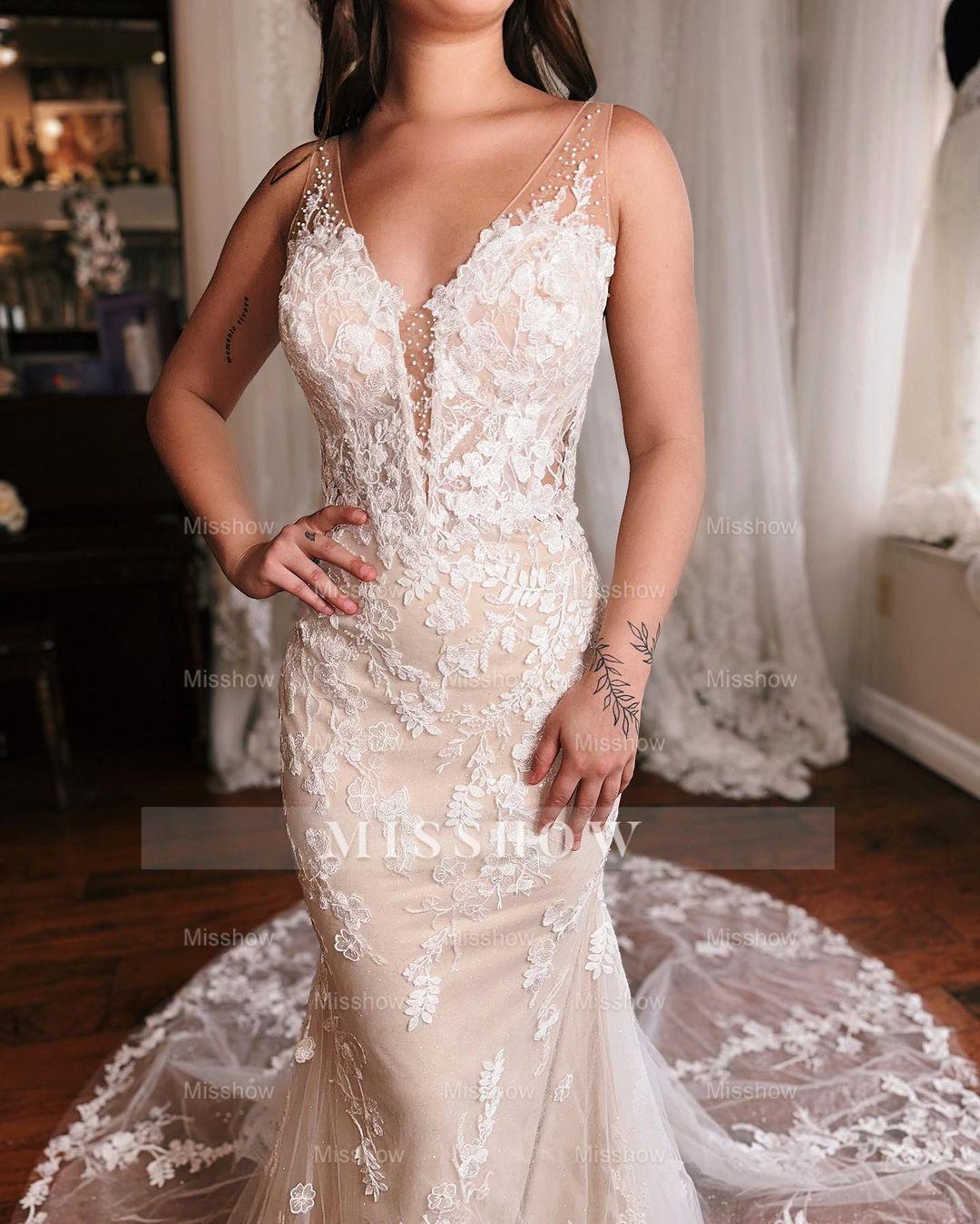 Glamorous Long Mermaid V-neck Sleeveless Backless Wedding Dress With Lace