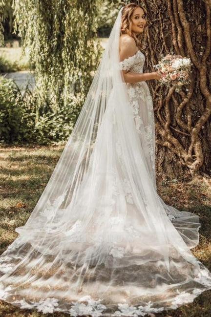 Gorgeous A-Line Lace Off-The-Shoulder Sleeveless White Wedding Dresses With Ruffles