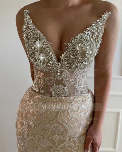 Gorgeous Champagne V-Neck Sleeveless Mermaid Evening Dress with Rhinestones