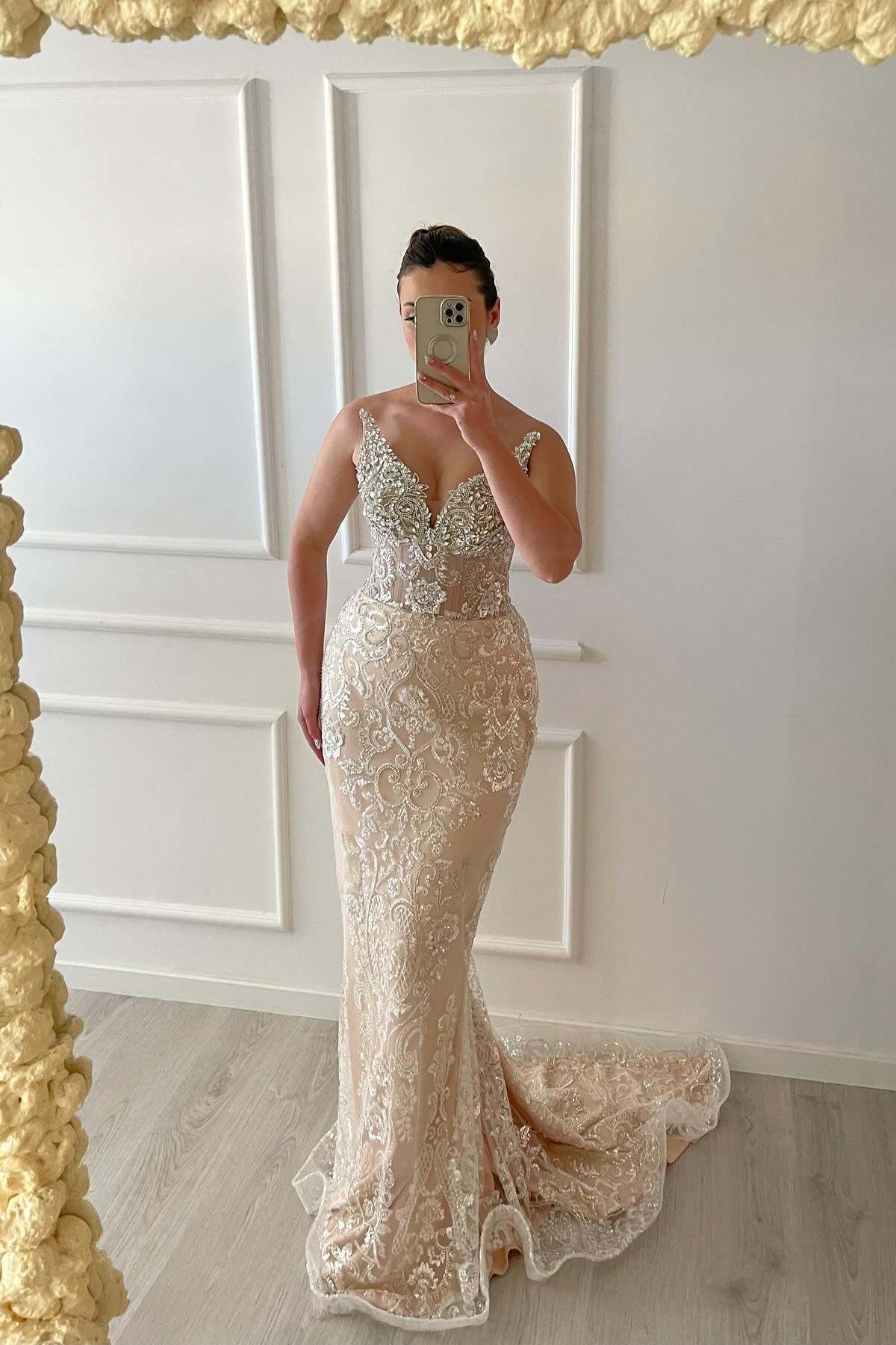 Gorgeous Champagne V-Neck Sleeveless Mermaid Evening Dress with Rhinestones