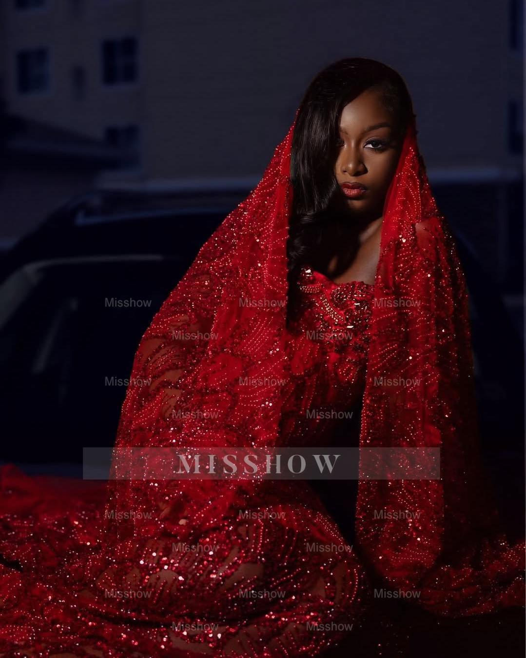 Gorgeous Long Mermaid Red Strapless Lace Prom Dress with Veil