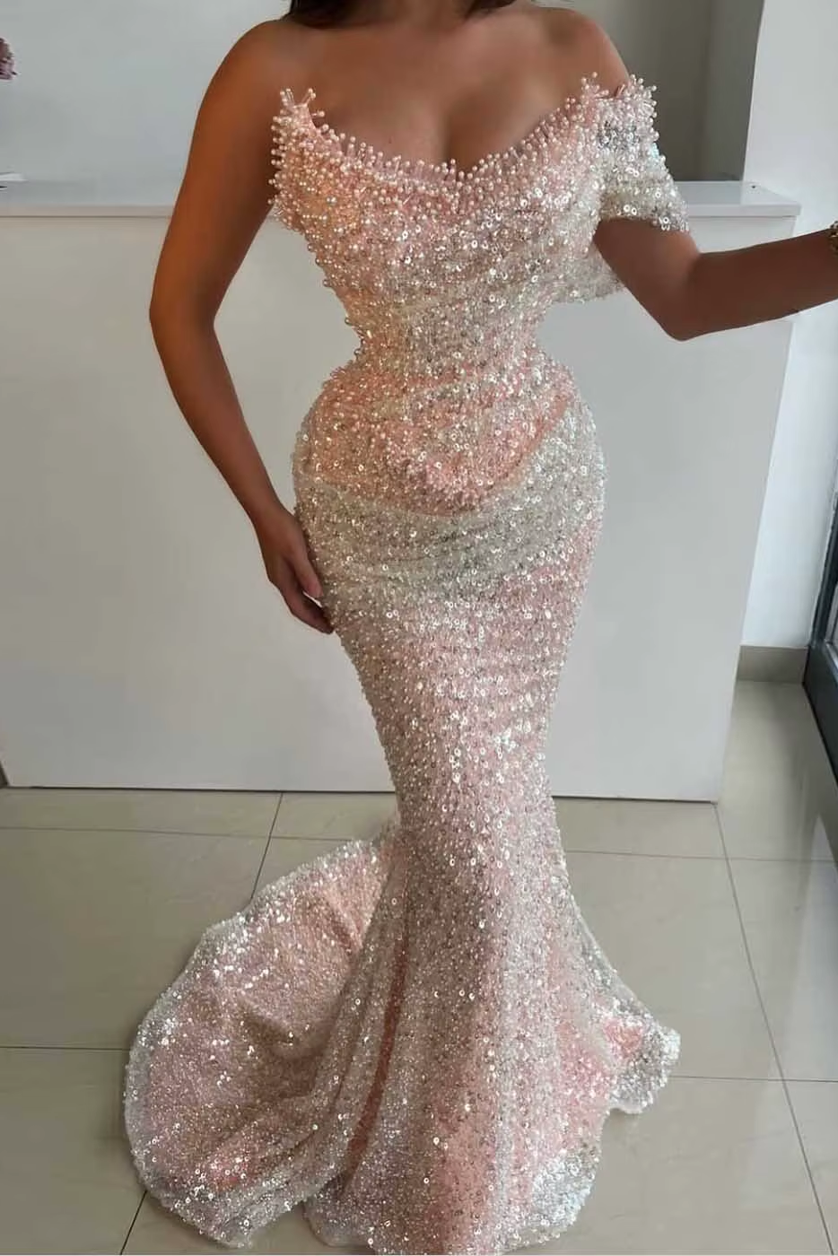 Gorgeous Pink Strapless Mermaid Beaded Sequined Sleeveless Long Evening Dresses With Pearls