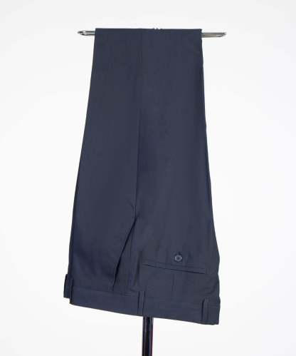 Stylish Dark Navy Three-Piece Peak Lapel Men’s Suits