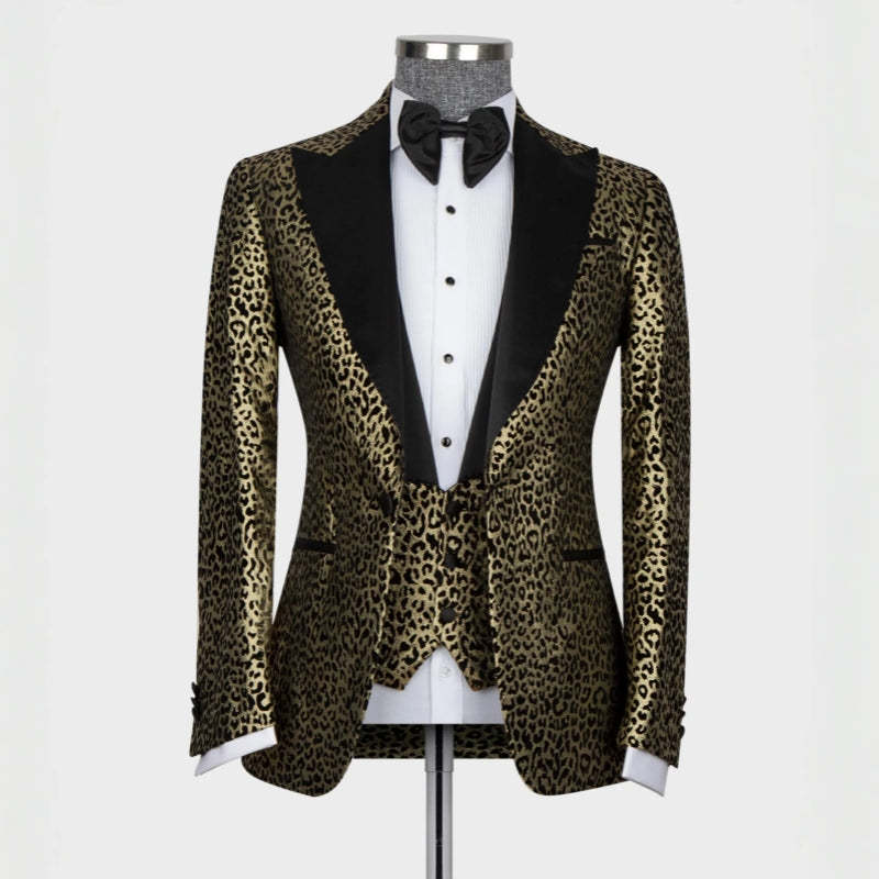 Chic Gold Jacquard Peaked Lapel Three-Piece Prom Ensemble
