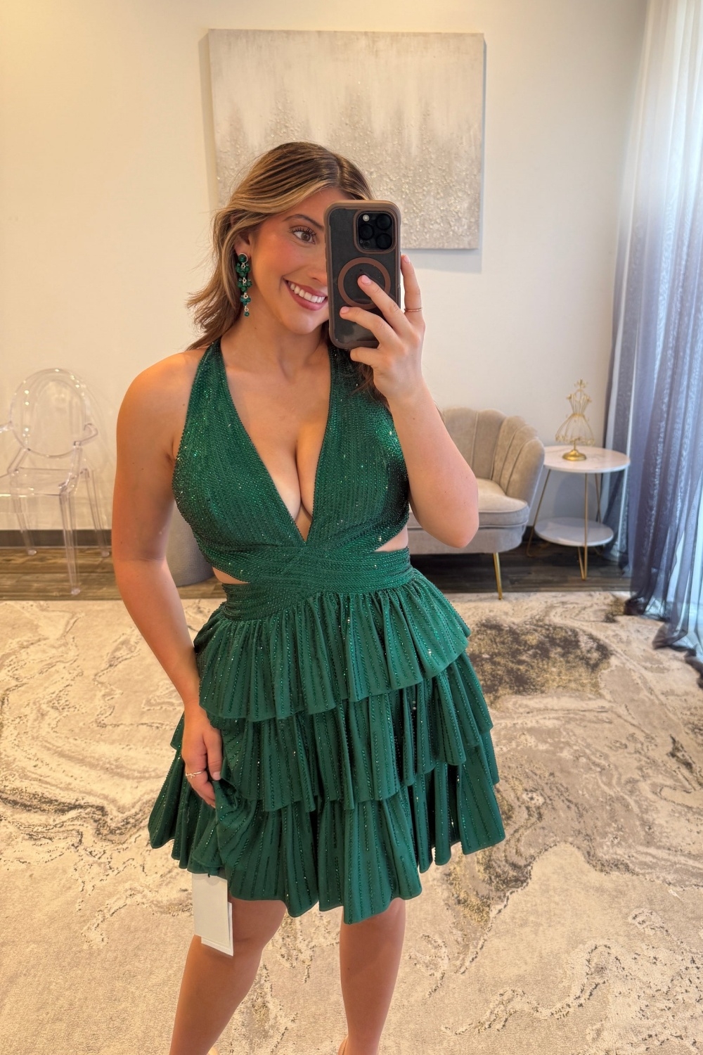 Sparkly Black A Line Short Beaded Cocktail Dress With Ruffles