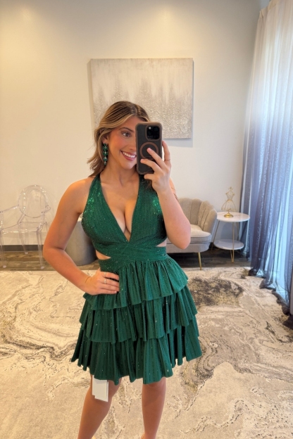 Sparkly Black A Line Short Beaded Cocktail Dress With Ruffles