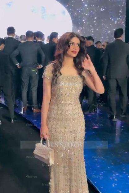 Luxury Champagne Short-Sleeve Square-Neck Mermaid Evening Dress with Rhinestones