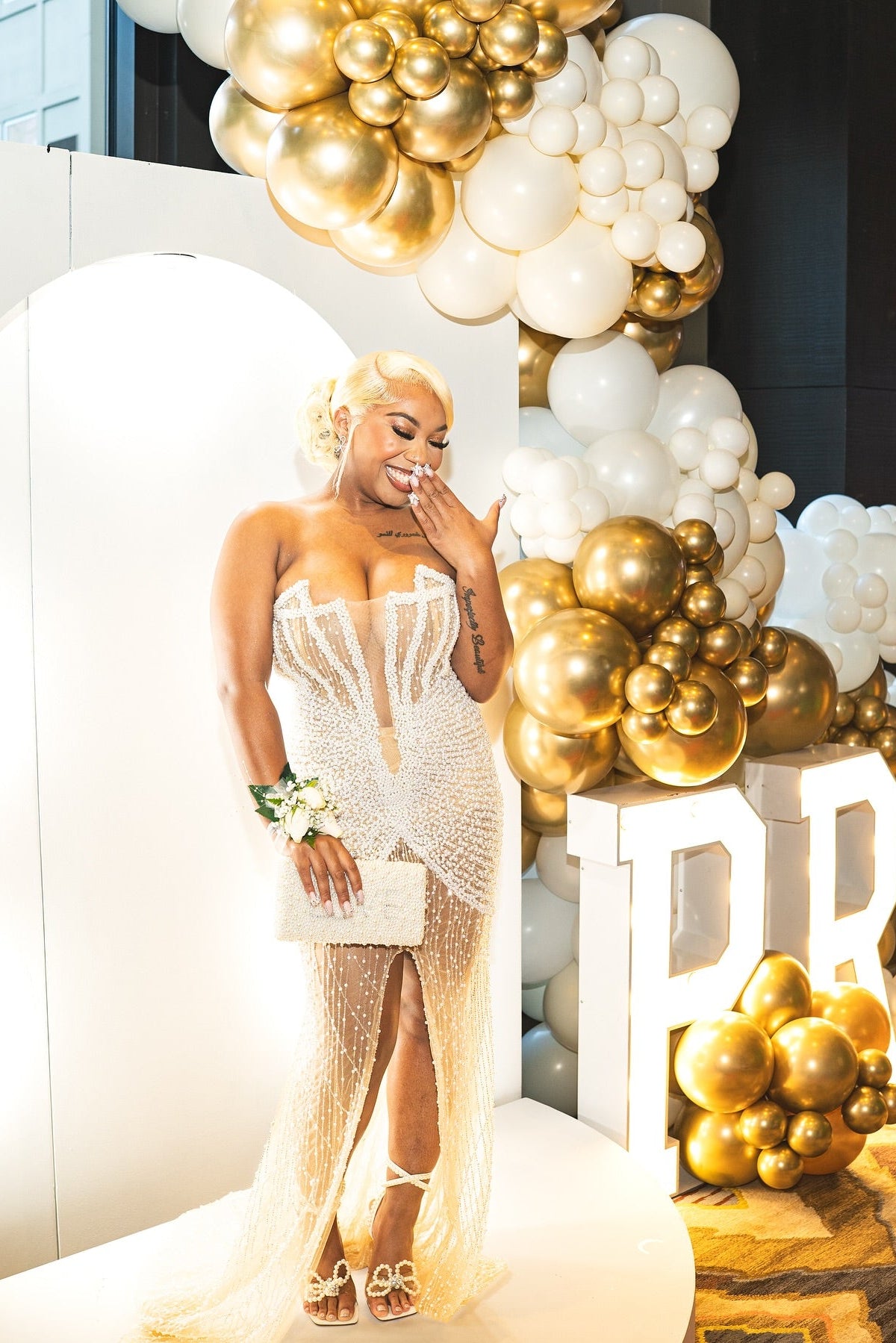 Luxury Long Sweetheart Sleeveless Mermaid Prom Dress with Beads and Slit