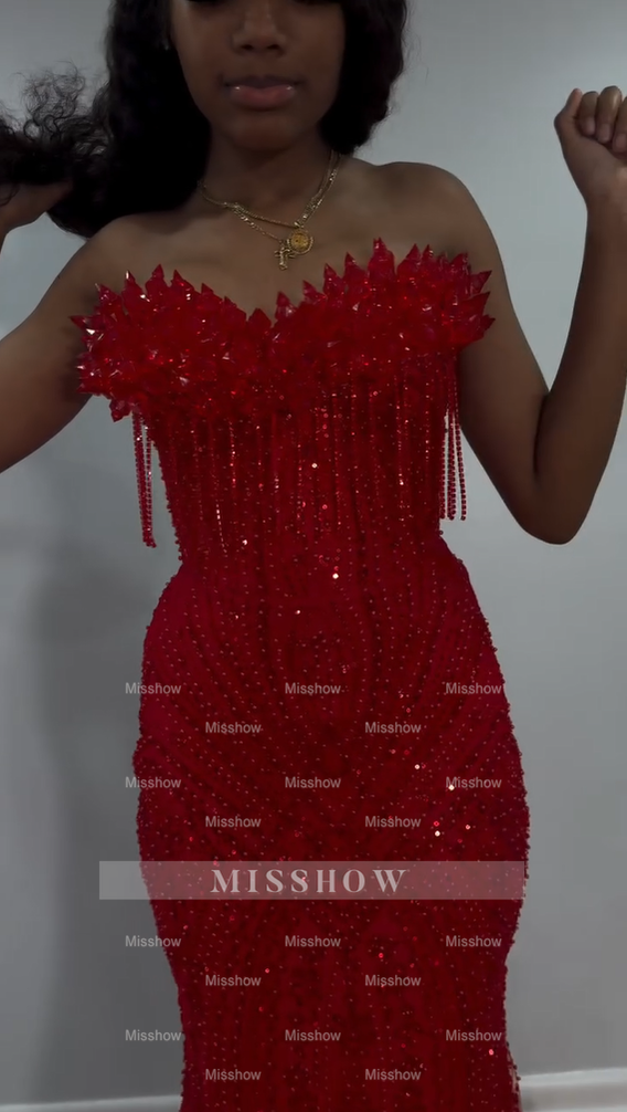 Luxury Red Long Mermaid Strapless Beaded Prom Dress with Veil