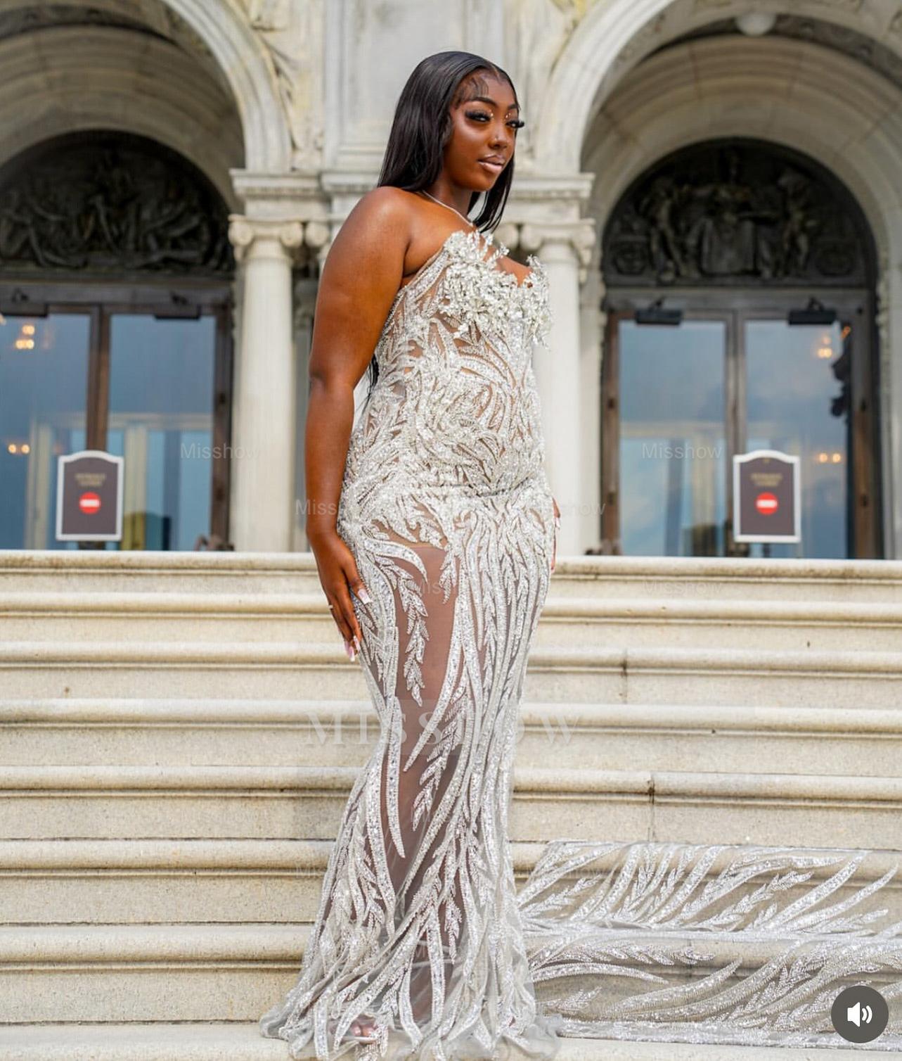 Luxury Sheer Long Silver Beaded Sleeveless Mermaid Prom Dress with Rhinestones and Veil
