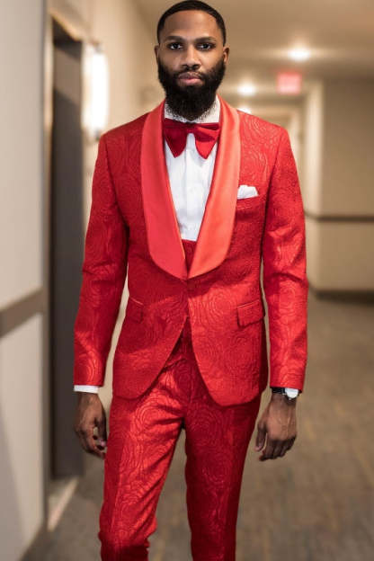Elegant Red Jacquard Shawl Lapel Three-Piece Wedding Suit