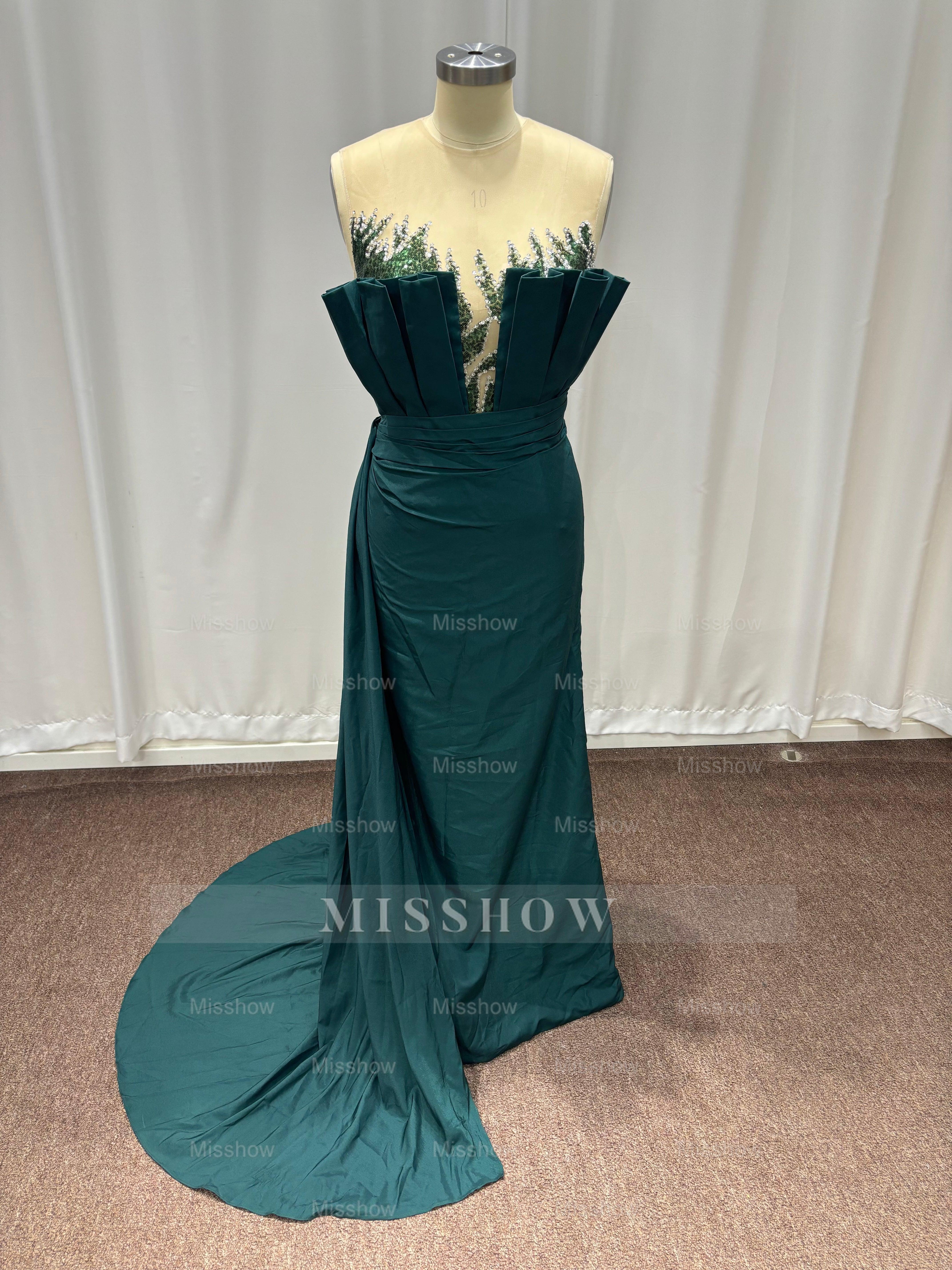 Noble Dark Green Sleeveless Scalloped Column Formal Dress with Rhinestones