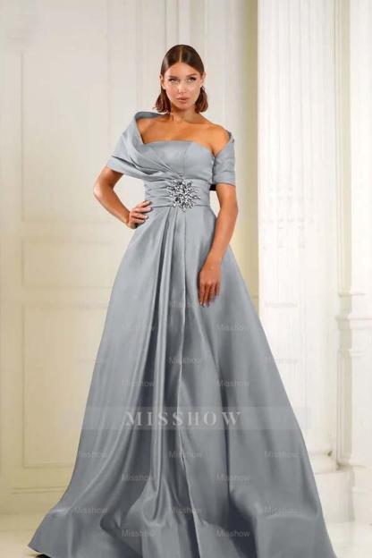 Off the Shoulder Sleeveless Long Formal Dress With Pleated Beading
