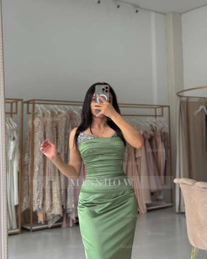 Refreshing Dusty Sage Off-The-Shoulder Long-Sleeve Mermaid Formal Dress with Panel Train