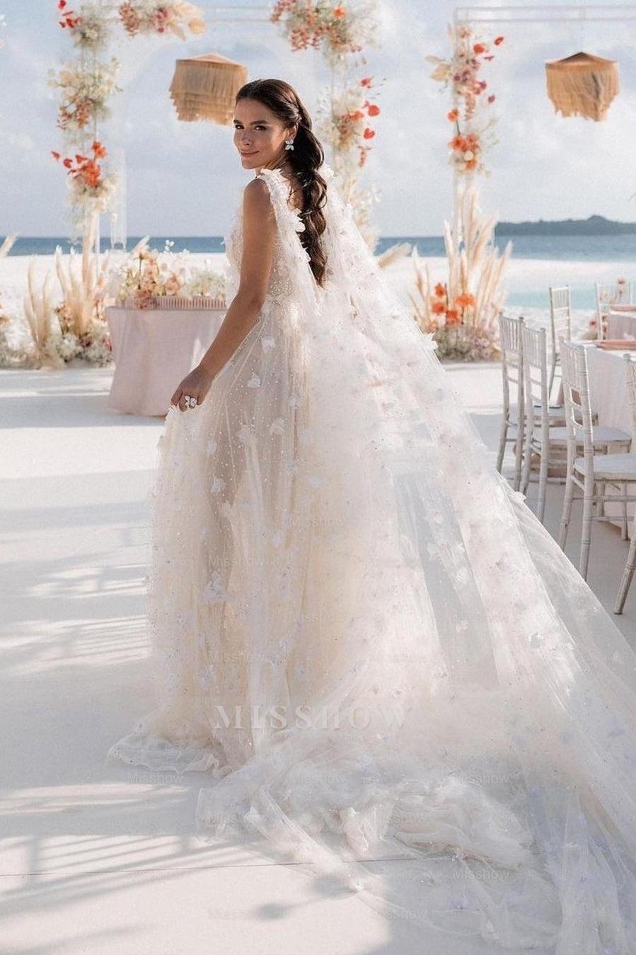 Romantic Ivory V-Neck Lace A-Line Spaghetti Strap Sequined Sleeveless Watteau Train Long Tulle Wedding Dresses With Slit