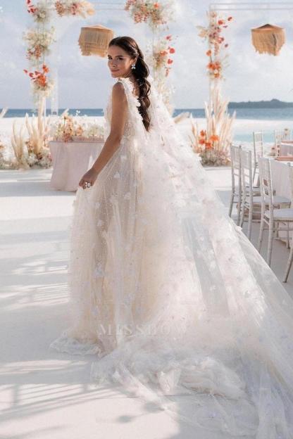 Romantic Ivory V-Neck Lace A-Line Spaghetti Strap Sequined Sleeveless Watteau Train Long Tulle Wedding Dresses With Slit