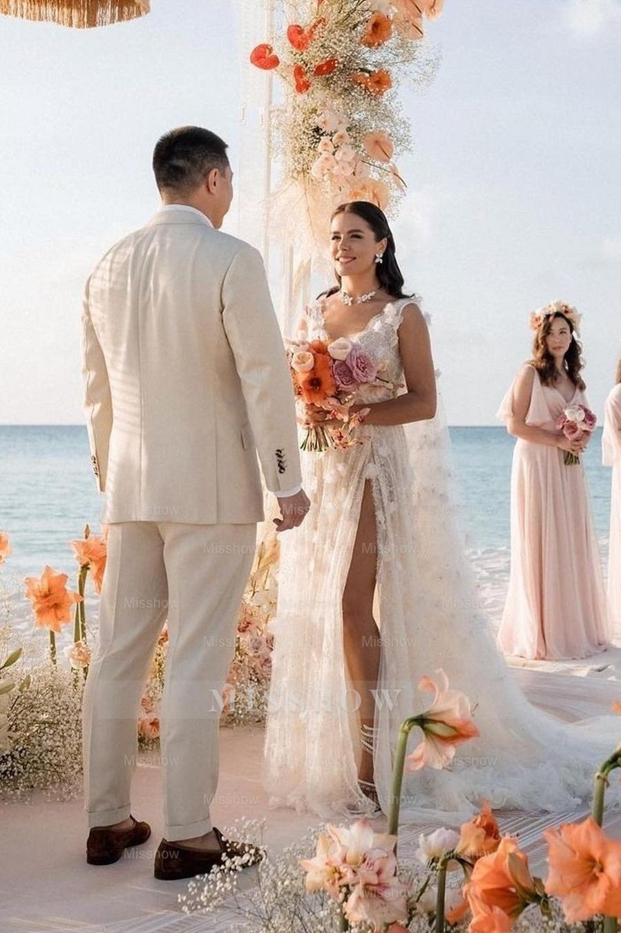 Romantic Ivory V-Neck Lace A-Line Spaghetti Strap Sequined Sleeveless Watteau Train Long Tulle Wedding Dresses With Slit