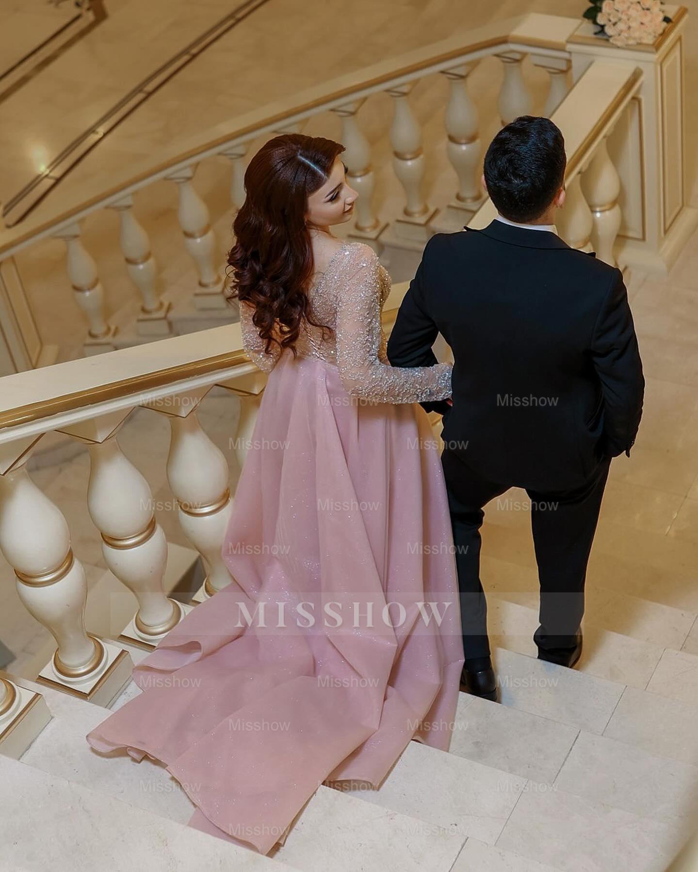 Romantic Pink Square Long-Sleeve Mermaid Evening Dress with Detachable Train