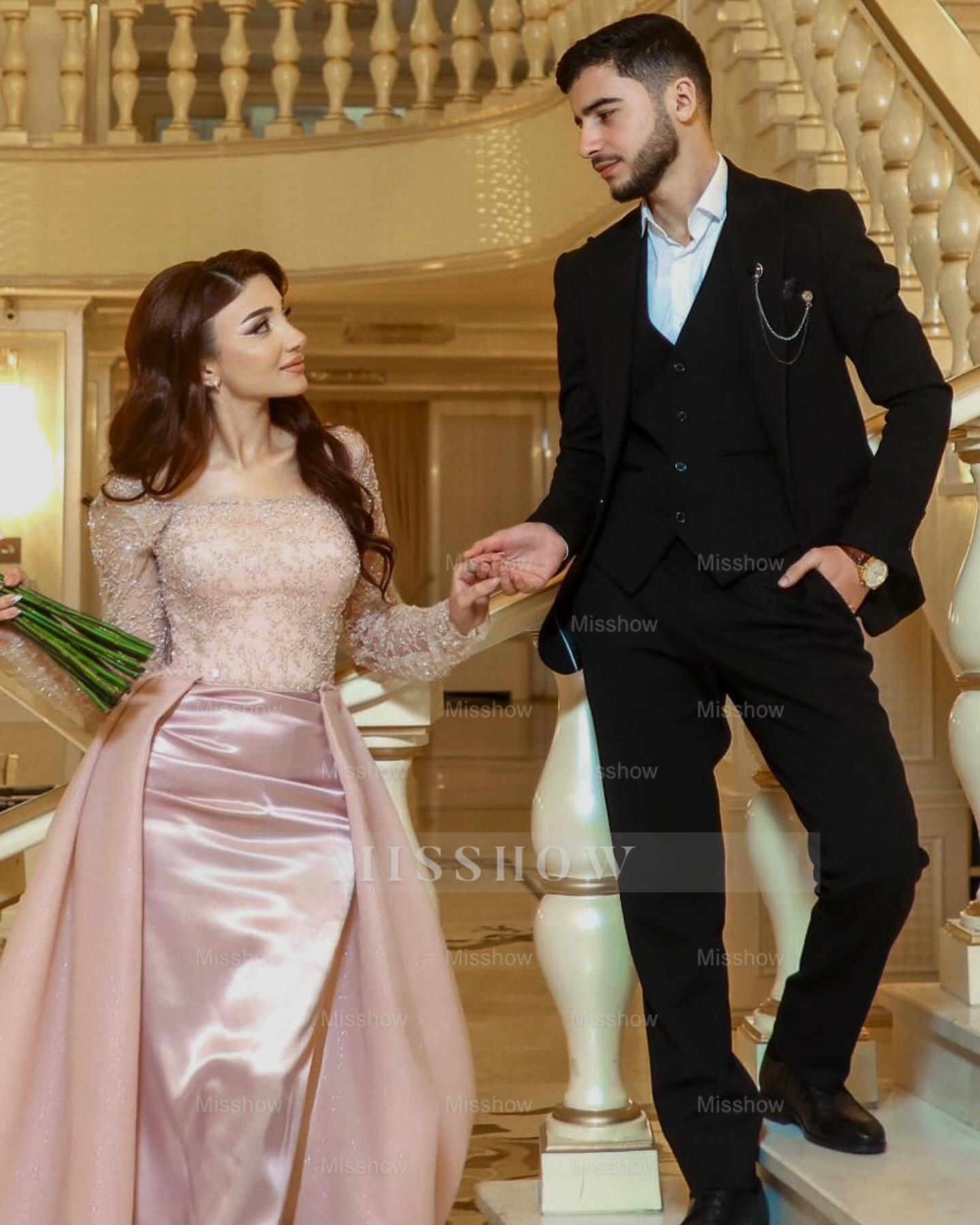 Romantic Pink Square Long-Sleeve Mermaid Evening Dress with Detachable Train