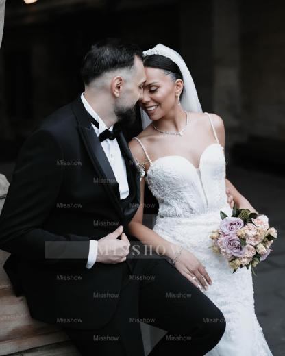 Romantic White Mermaid Sweetheart Spaghetti Straps Sleeveless Beaded Sweep Train Tulle Wedding Dress