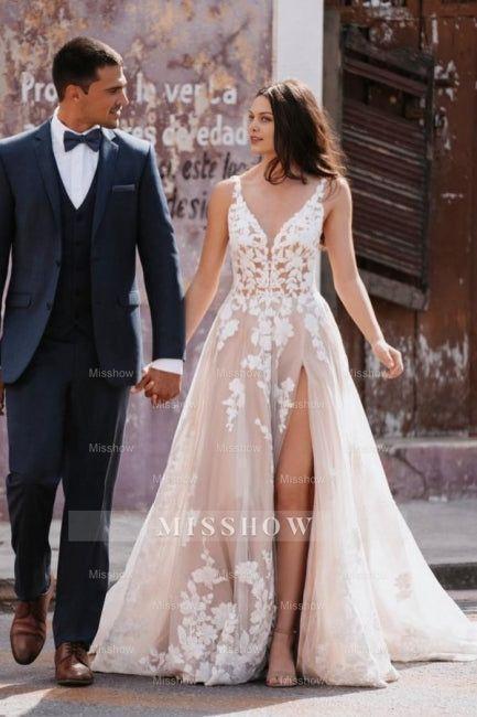 Romantic White V-Neck Spaghetti strap A-Line Court Train Tulle Lace Split Wedding Dresses With Appliques