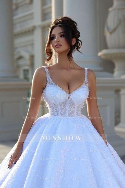 Sexy Floor-Length Straps Sleeveless V-Neck Beadings Ball Gown Wedding Dresses with Lace