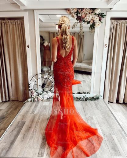Sexy Red V-Neck Sleeveless Backless Mermaid Prom Dress with Appliques and Slit