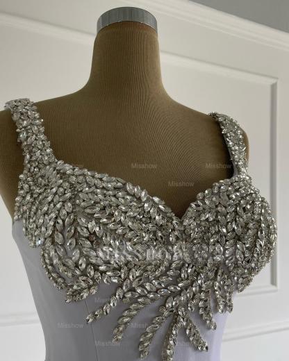 Simple White Sweetheart Sleeveless Mermaid Wedding Dress with Rhinestones