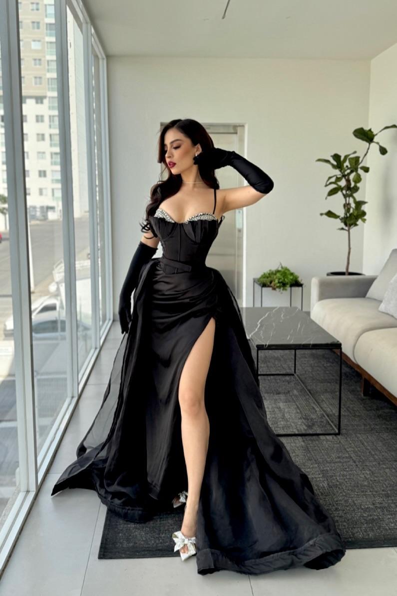 Spaghetti Strap Sleeveless Long Mermaid Formal Dress With Split Gloves