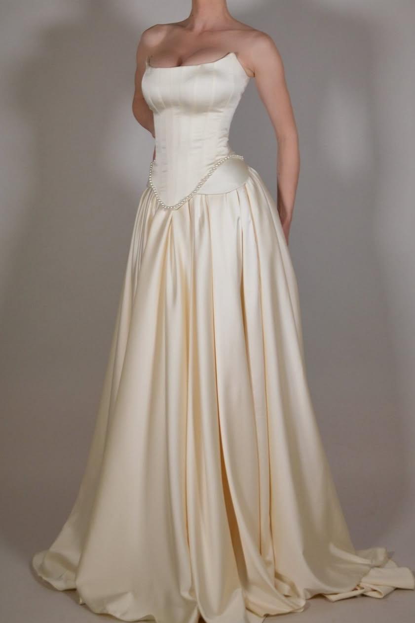 Strapless Sleeveless Long A Line Formal Dress With Pleated Beading