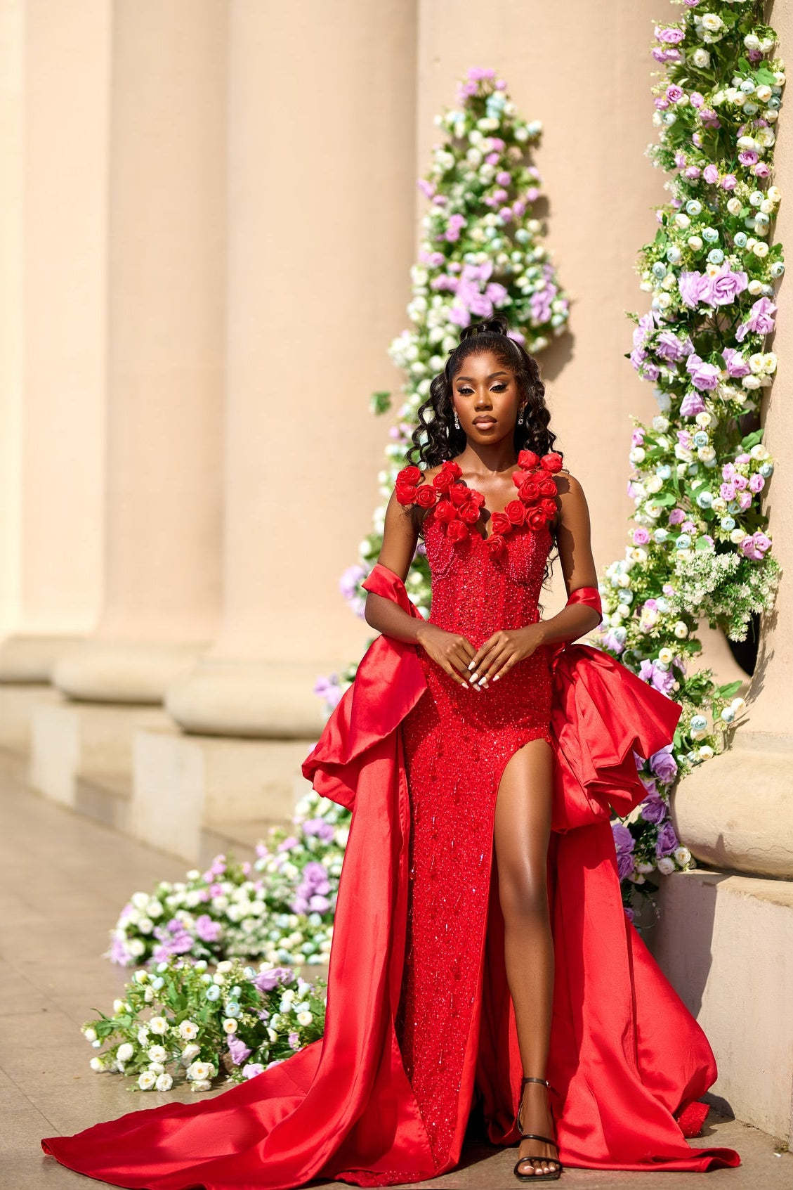 Striking Long Red V-Neck Sleeveless Mermaid Beaded Prom Dress with Slit and Detachable Train