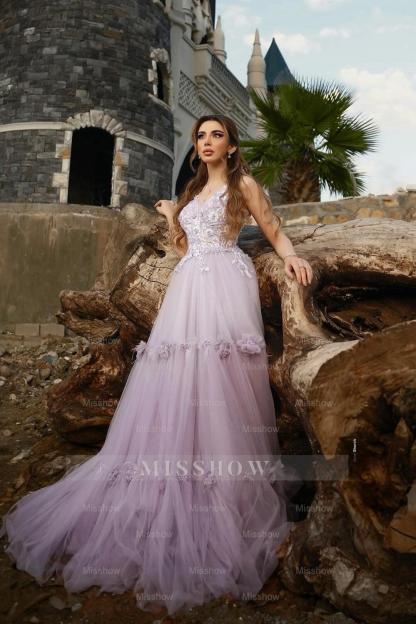 Stunning Lilac A-Line Spaghetti V-Neck Sleeveless Beaded Long Tulle Prom Dress With Appliques