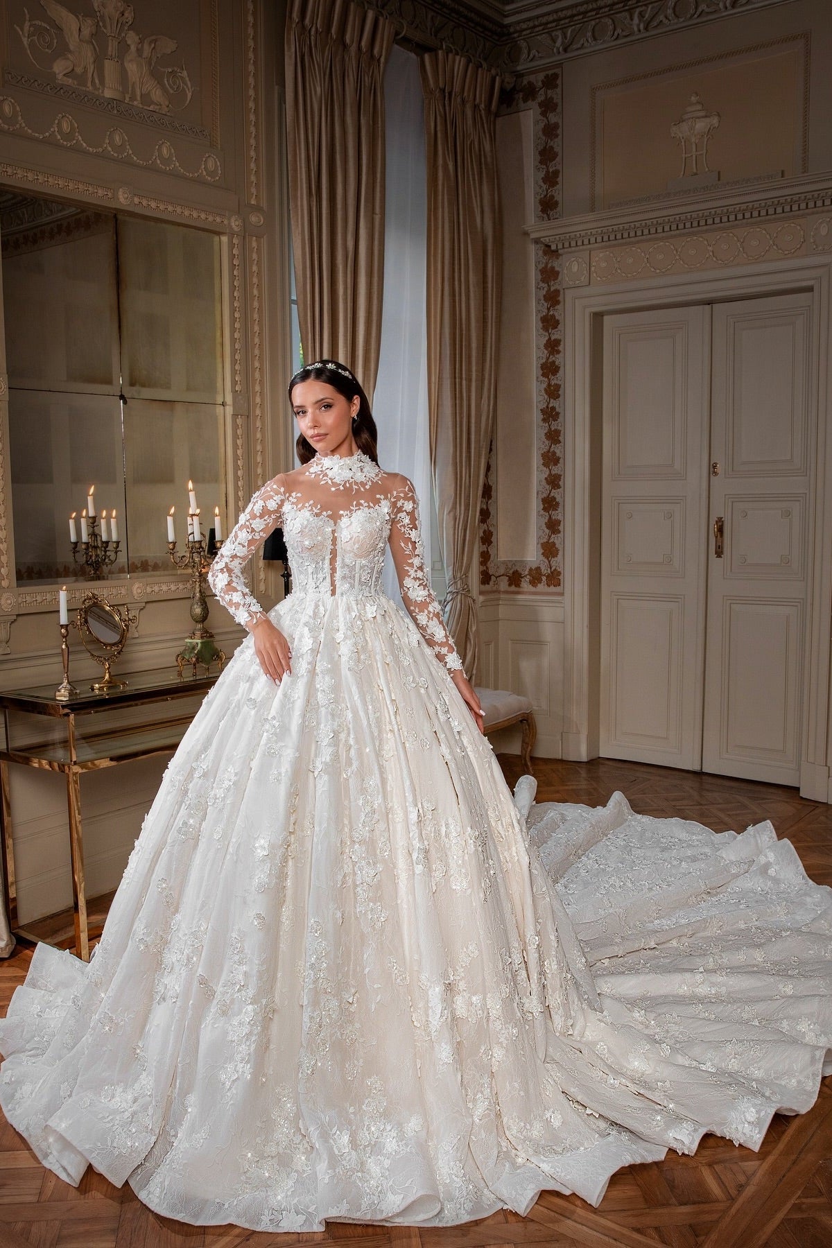 Stunning White High-Neck Ball Gown Beaded Long Sleeves Cathedral Train Lace Wedding Dresses With Appliques