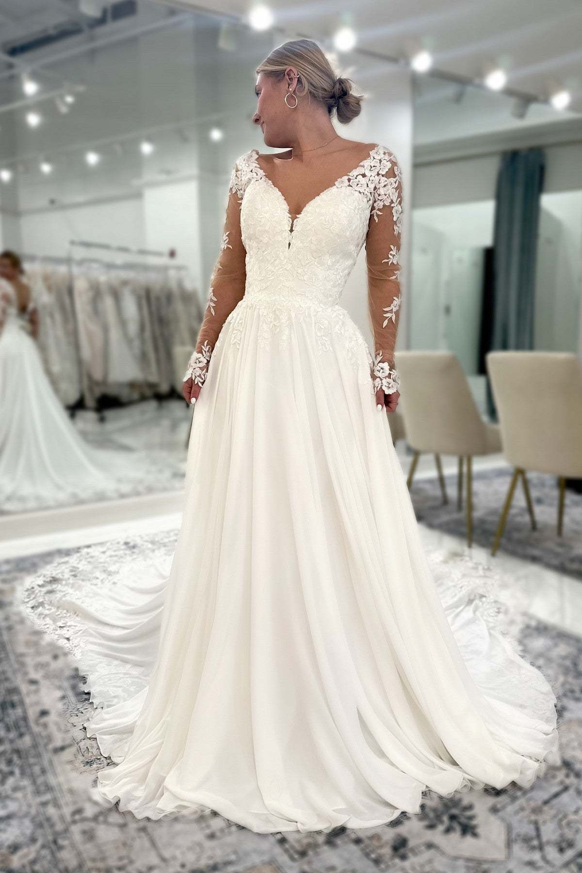 Stunning White Lace A-Line V-Neck Backless Long Sleeves Cathedral Train Chiffon Wedding Dresses