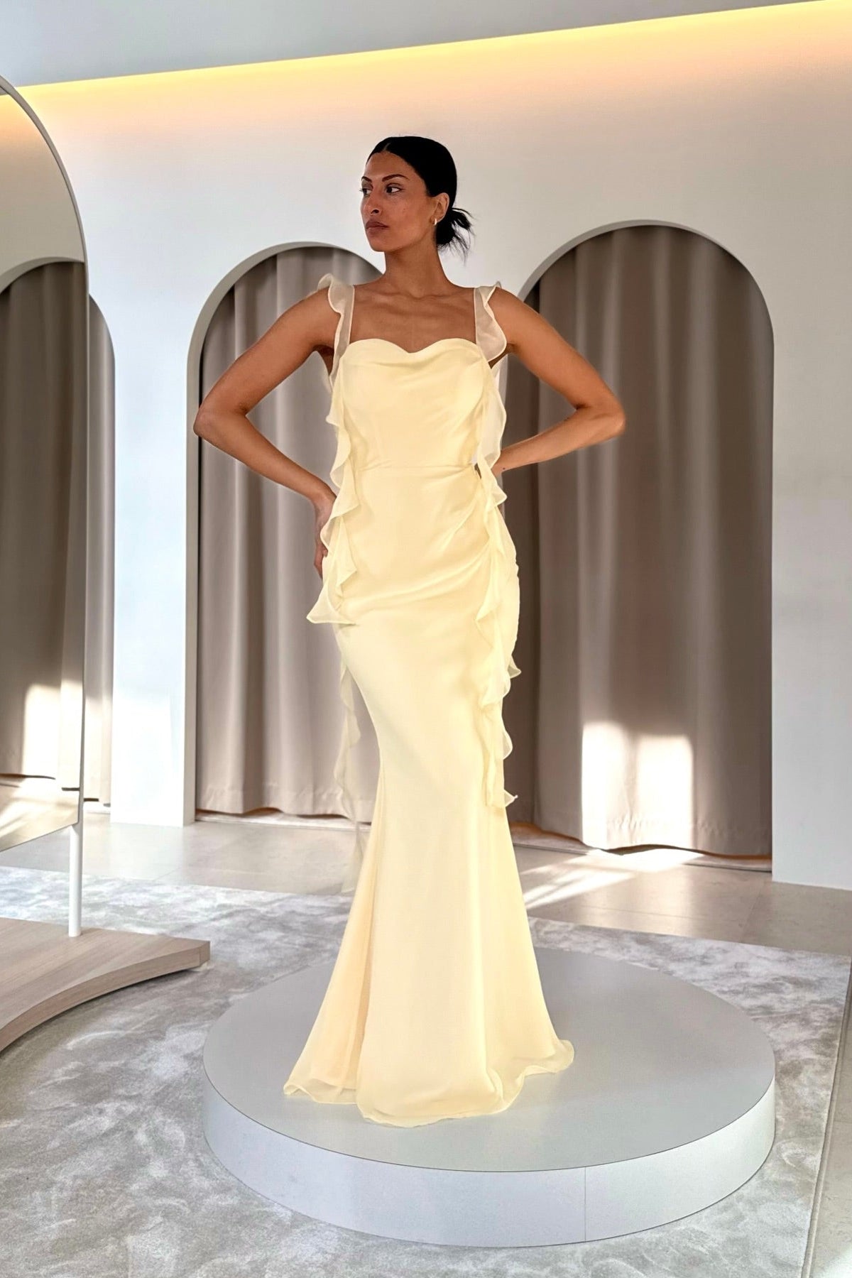Unique Daffodil Sweetheart Sleeveless Backless Mermaid Evening Dress with Sweep Train