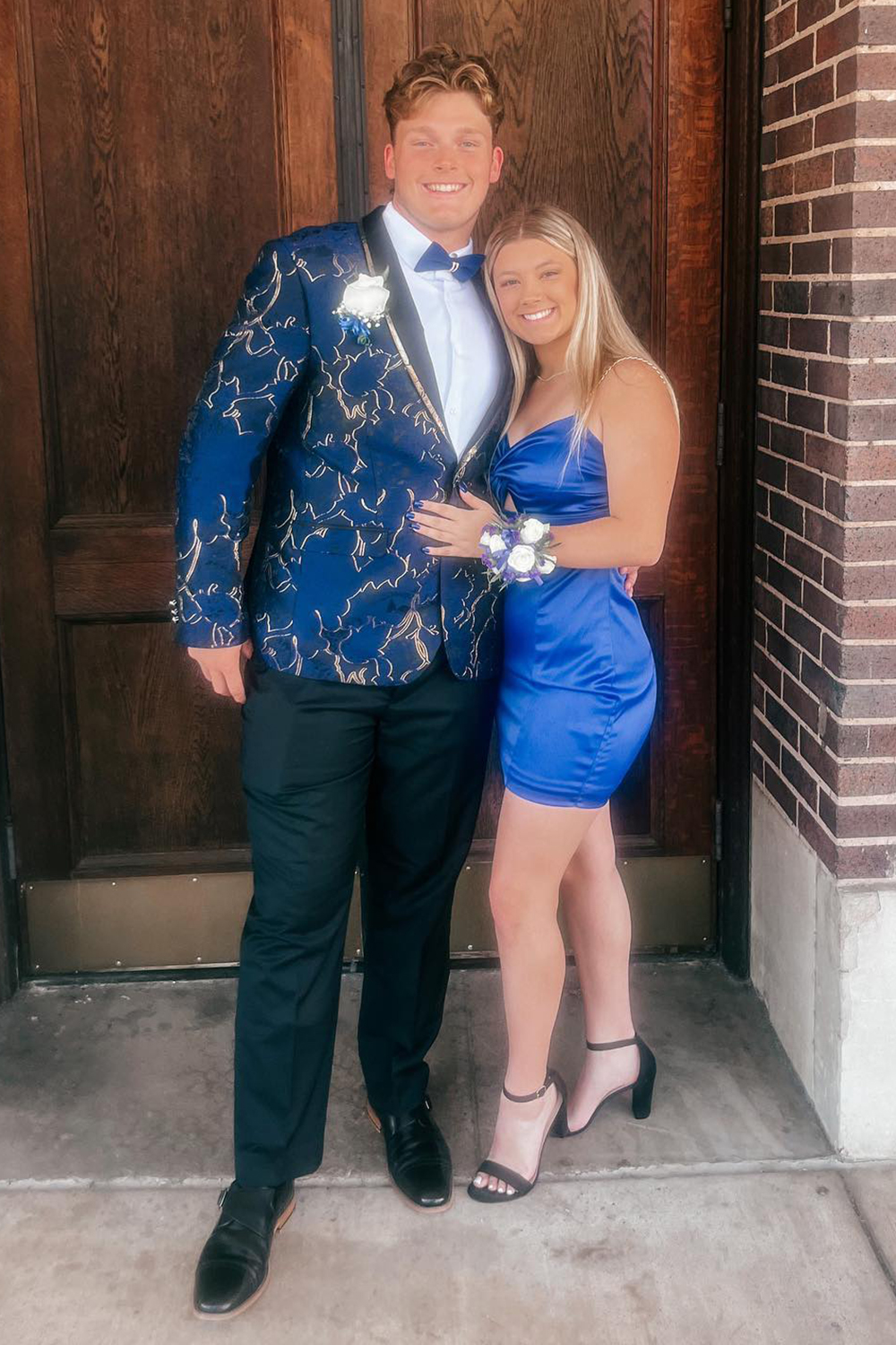 Formal Men's Prom Suits in Dark Navy with Gold Pattern Shawl Lapel 2-Piece Set