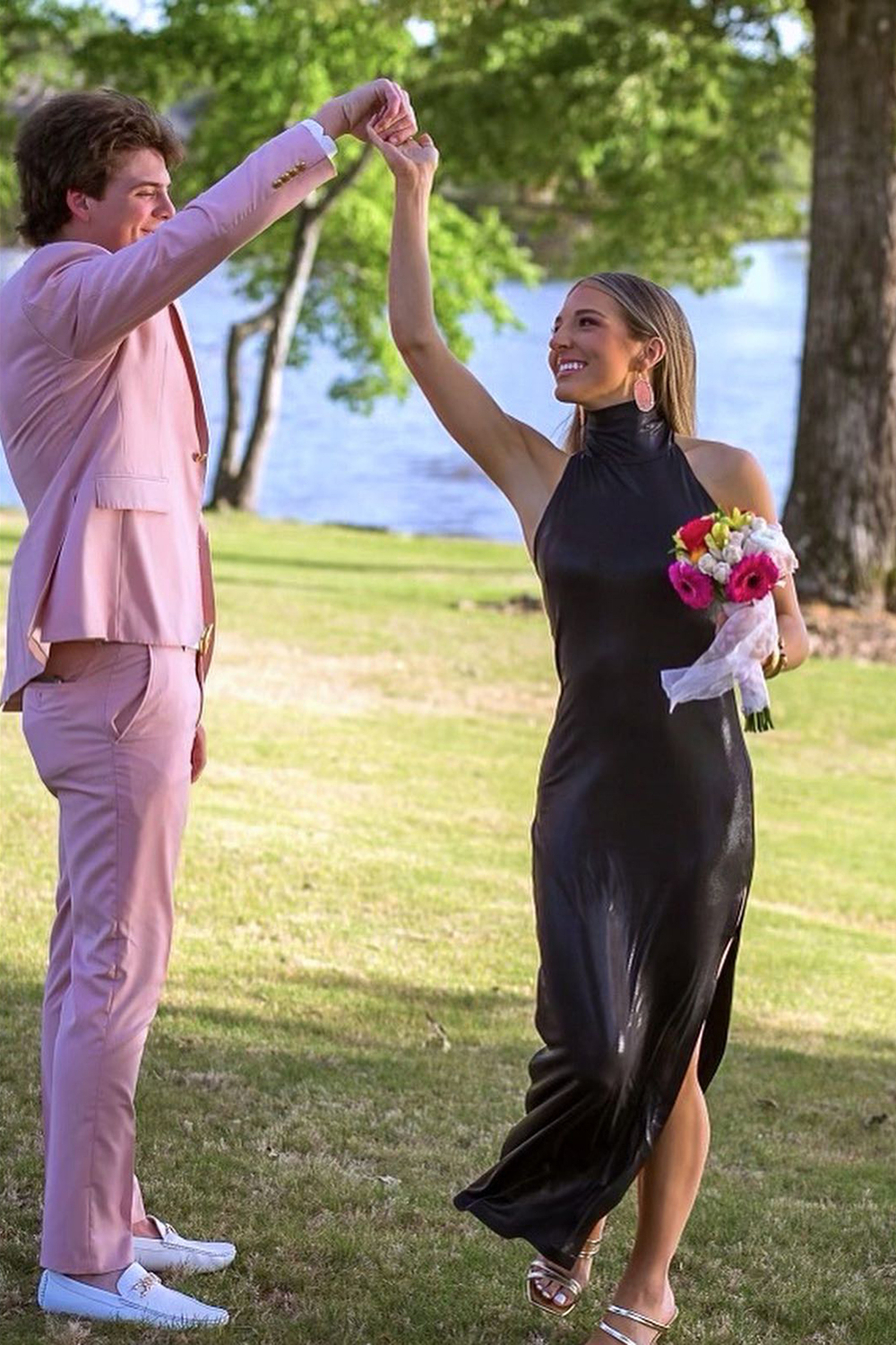 One-Button Formal Men's Prom Suit in Light Pink with Peak Lapel 2-Piece Set